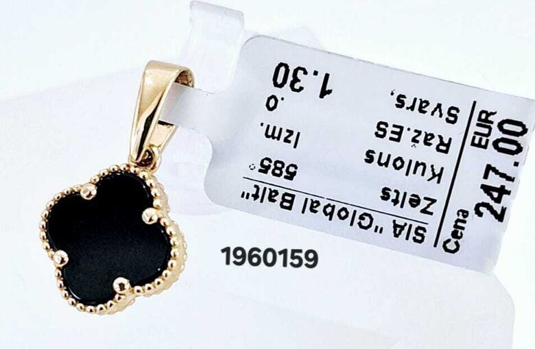 Золотой кулон с ониксом -30%