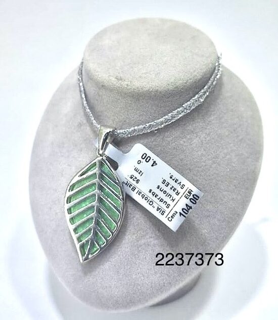 Sudraba kulons ar opālu -60%