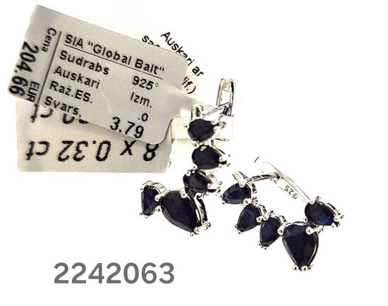 Ierobiežots modelis -  sudraba auskari ar safīru -60%