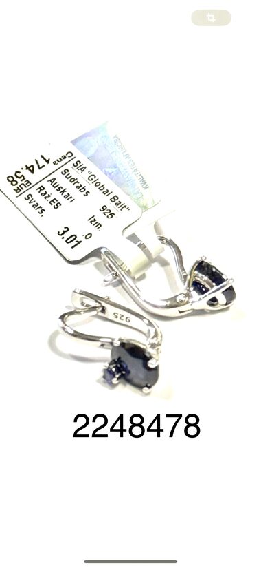 Sudraba auskari ar safīru